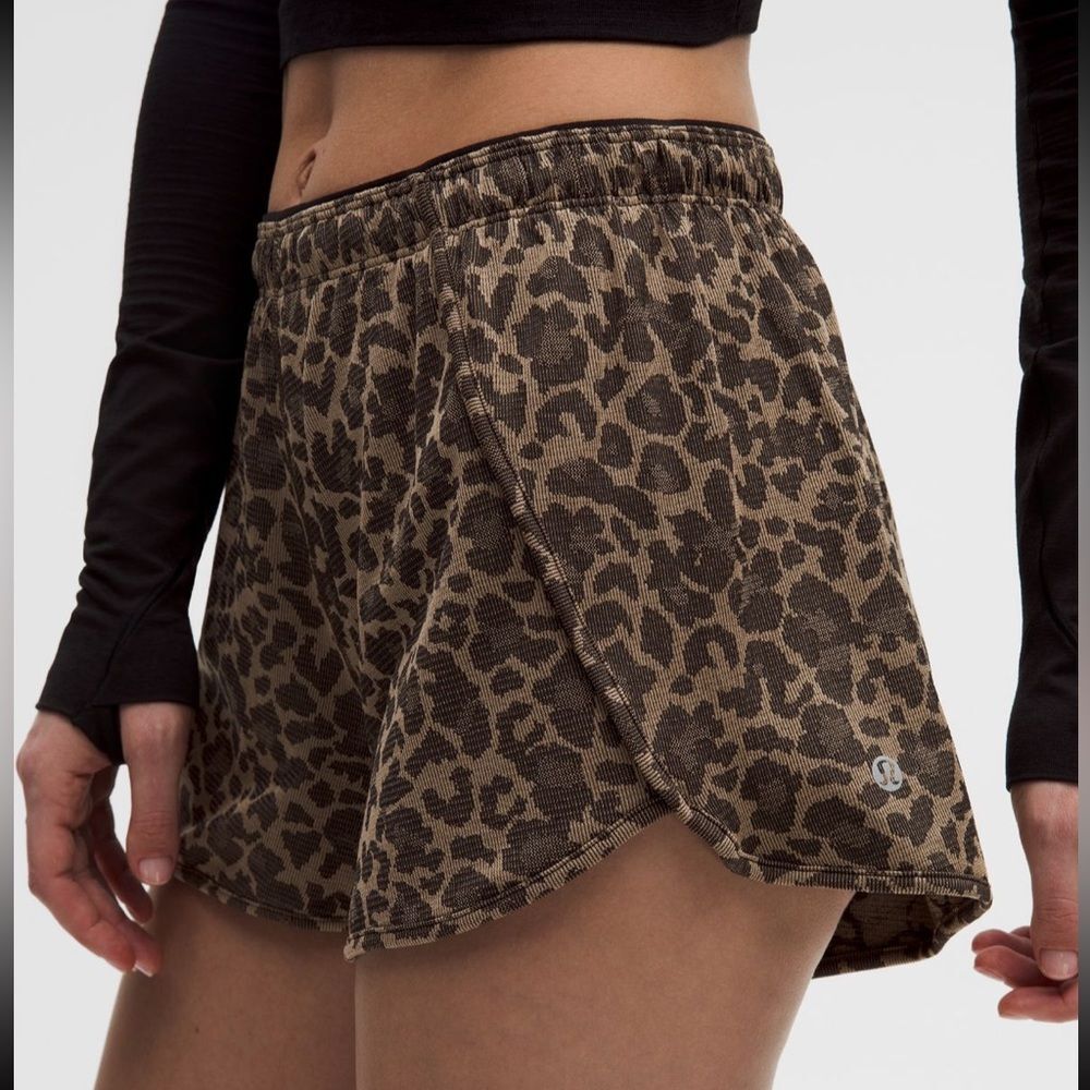 NWT 4 Swiftly Mid-Rise Running Workout Short 3" - Lululemon